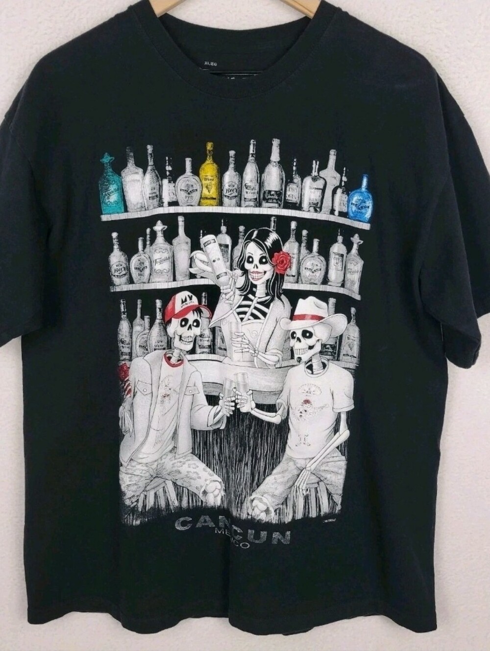Vintage Cancun Skeleton Bar Graphic T-Shirt Black Souvenir Tee Y2K Streetwear
